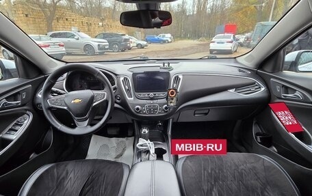 Chevrolet Malibu IX, 2018 год, 1 390 800 рублей, 3 фотография