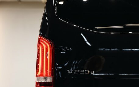 Mercedes-Benz V-Класс, 2019 год, 5 650 000 рублей, 23 фотография