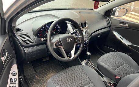 Hyundai Solaris II рестайлинг, 2015 год, 945 000 рублей, 9 фотография