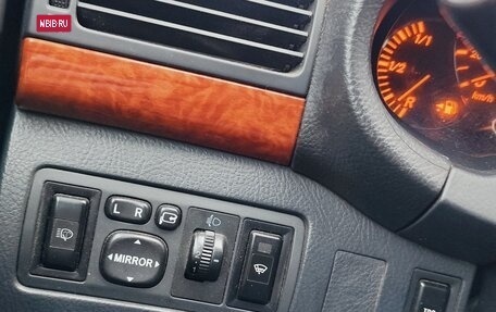 Toyota Avensis III рестайлинг, 2007 год, 900 000 рублей, 10 фотография