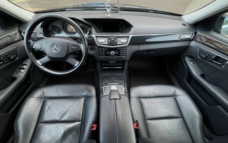 Mercedes-Benz E-Класс, 2010 год, 1 690 000 рублей, 13 фотография