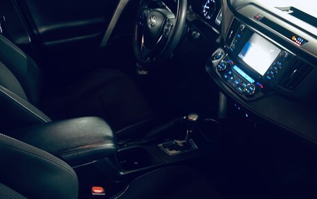 Toyota RAV4, 2018 год, 2 650 000 рублей, 6 фотография