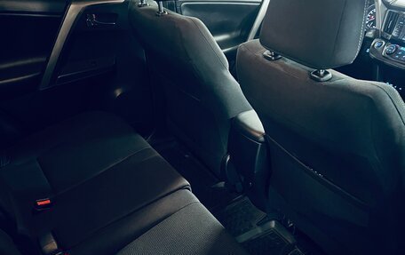 Toyota RAV4, 2018 год, 2 650 000 рублей, 10 фотография