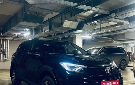 Toyota RAV4, 2018 год, 2 650 000 рублей, 3 фотография