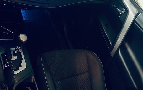 Toyota RAV4, 2018 год, 2 650 000 рублей, 17 фотография