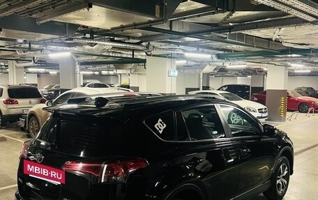 Toyota RAV4, 2018 год, 2 650 000 рублей, 26 фотография