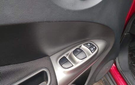 Nissan Juke II, 2014 год, 1 300 000 рублей, 30 фотография