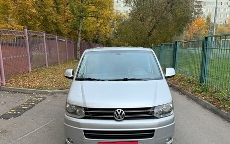 Volkswagen Multivan T5, 2011 год, 2 190 000 рублей, 3 фотография