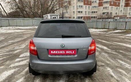 Skoda Fabia II, 2012 год, 800 000 рублей, 3 фотография