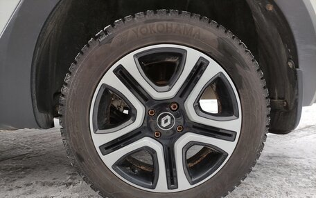 Renault Logan II, 2019 год, 930 000 рублей, 12 фотография