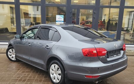 Volkswagen Jetta VI, 2011 год, 820 000 рублей, 3 фотография