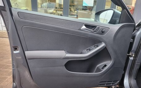 Volkswagen Jetta VI, 2011 год, 820 000 рублей, 5 фотография