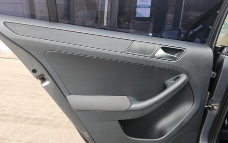 Volkswagen Jetta VI, 2011 год, 820 000 рублей, 11 фотография