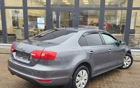 Volkswagen Jetta VI, 2011 год, 820 000 рублей, 4 фотография