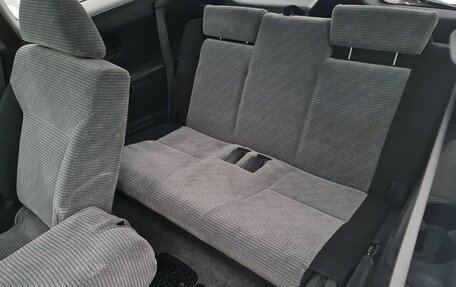 Honda Stream I рестайлинг, 2002 год, 399 000 рублей, 12 фотография