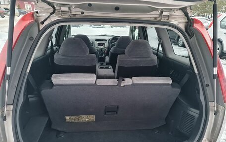 Honda Stream I рестайлинг, 2002 год, 399 000 рублей, 13 фотография