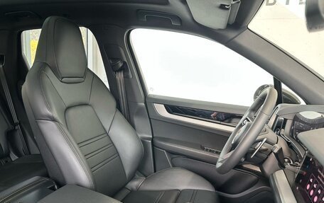 Porsche Cayenne III, 2025 год, 18 290 000 рублей, 21 фотография