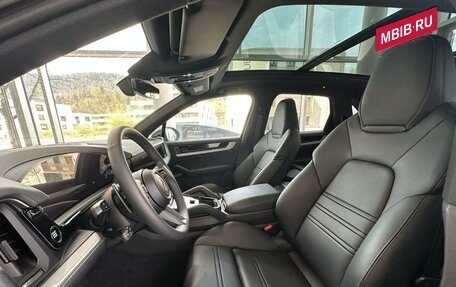 Porsche Cayenne III, 2025 год, 18 290 000 рублей, 12 фотография