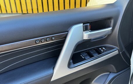 Toyota Land Cruiser 200, 2020 год, 9 500 000 рублей, 9 фотография