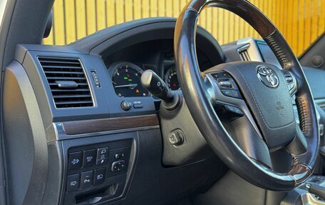 Toyota Land Cruiser 200, 2020 год, 9 500 000 рублей, 10 фотография