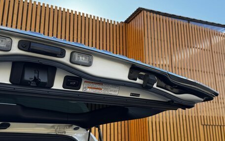 Toyota Land Cruiser 200, 2020 год, 9 500 000 рублей, 30 фотография