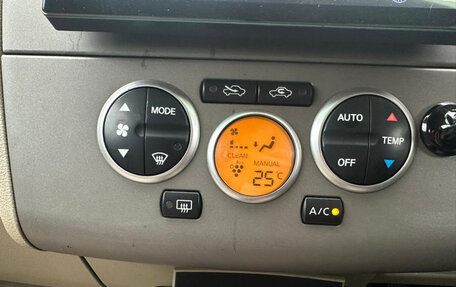 Nissan Tiida, 2005 год, 550 000 рублей, 13 фотография