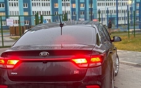 KIA Rio IV, 2018 год, 1 100 000 рублей, 8 фотография