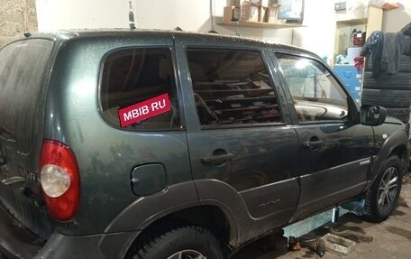 Chevrolet Niva I рестайлинг, 2011 год, 550 000 рублей, 1 фотография