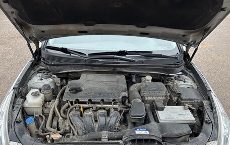 Hyundai Sonata VI, 2011 год, 980 000 рублей, 19 фотография