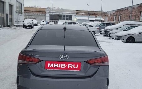 Hyundai Solaris II рестайлинг, 2021 год, 1 500 000 рублей, 4 фотография