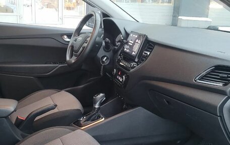 Hyundai Solaris II рестайлинг, 2021 год, 1 500 000 рублей, 11 фотография