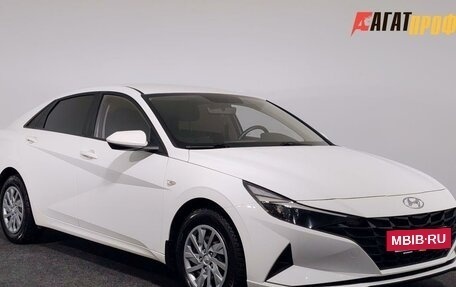 Hyundai Elantra, 2021 год, 1 950 000 рублей, 3 фотография