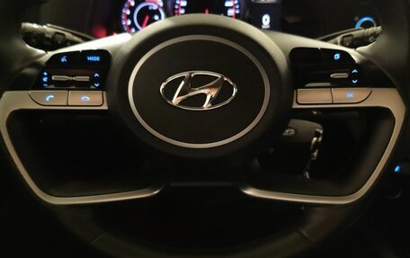 Hyundai Elantra, 2021 год, 1 950 000 рублей, 13 фотография