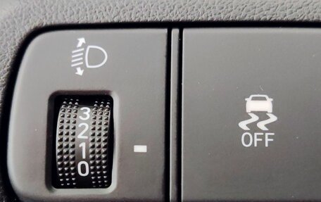 Hyundai Elantra, 2021 год, 1 950 000 рублей, 14 фотография