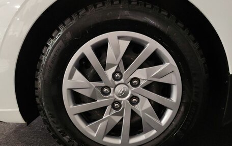 Hyundai Elantra, 2021 год, 1 950 000 рублей, 18 фотография