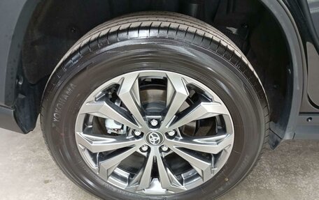 Toyota RAV4, 2024 год, 3 902 000 рублей, 10 фотография
