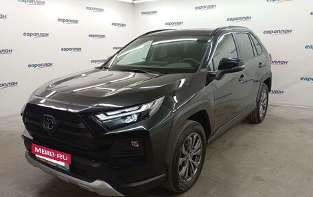 Toyota RAV4, 2024 год, 3 902 000 рублей, 2 фотография