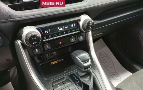 Toyota RAV4, 2024 год, 3 902 000 рублей, 11 фотография