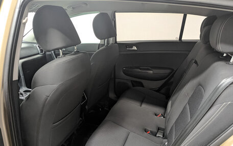 KIA Sportage IV рестайлинг, 2017 год, 2 200 000 рублей, 18 фотография