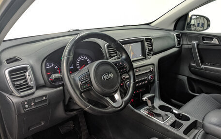 KIA Sportage IV рестайлинг, 2017 год, 2 200 000 рублей, 15 фотография