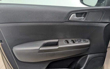 KIA Sportage IV рестайлинг, 2017 год, 2 200 000 рублей, 19 фотография