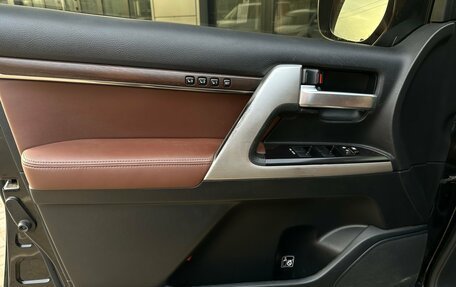 Toyota Land Cruiser 200, 2015 год, 4 900 000 рублей, 5 фотография