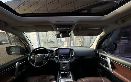 Toyota Land Cruiser 200, 2015 год, 4 900 000 рублей, 16 фотография