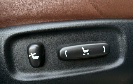 Toyota Land Cruiser 200, 2015 год, 4 900 000 рублей, 21 фотография