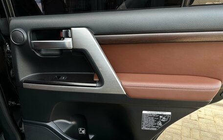 Toyota Land Cruiser 200, 2015 год, 4 900 000 рублей, 17 фотография