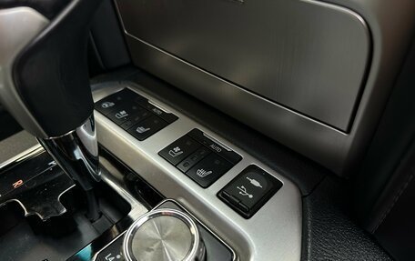 Toyota Land Cruiser 200, 2015 год, 4 900 000 рублей, 27 фотография