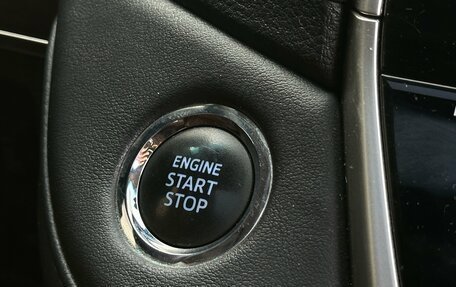 Toyota Land Cruiser 200, 2015 год, 4 900 000 рублей, 25 фотография