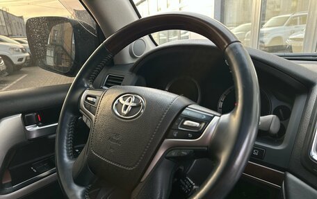 Toyota Land Cruiser 200, 2015 год, 4 900 000 рублей, 30 фотография