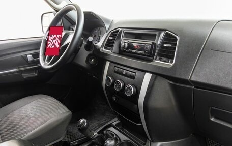 ЛуАЗ Patriot, 2018 год, 1 048 000 рублей, 26 фотография