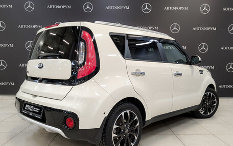 KIA Soul II рестайлинг, 2017 год, 1 700 000 рублей, 5 фотография